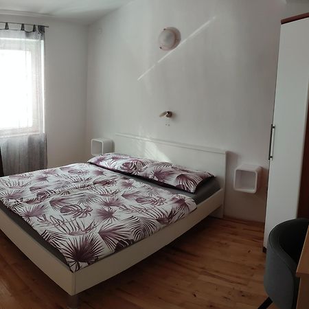 Apartment Anita Fažana Kültér fotó
