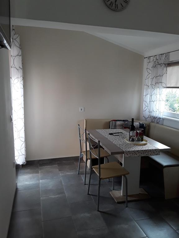 Apartment Anita Fažana Kültér fotó